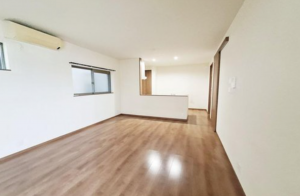 貝塚市窪田、中古一戸建ての画像です