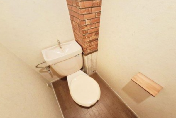 貝塚市清児、マンションの画像です