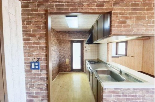 貝塚市清児、マンションの画像です