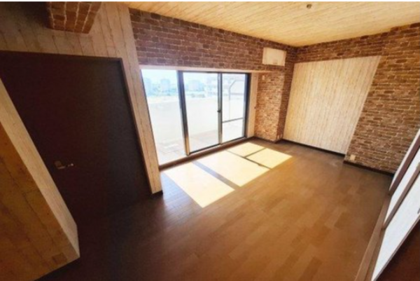 貝塚市清児、マンションの画像です