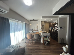 岸和田市沼町、マンションの画像です