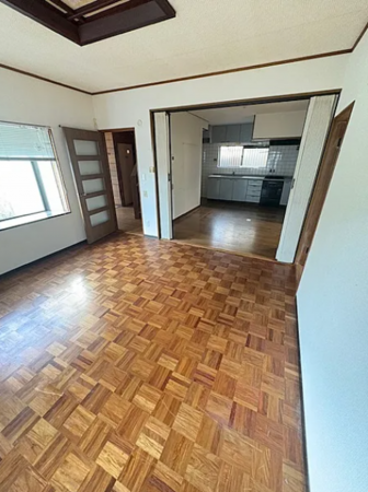 岸和田市上松町、中古一戸建ての画像です