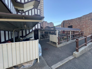 泉佐野市鶴原、マンションの画像です