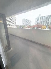 貝塚市清児、マンションの画像です