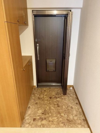 貝塚市清児、マンションの画像です