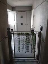 貝塚市二色、マンションの画像です