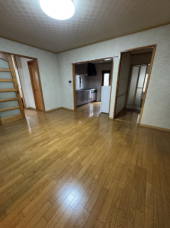 岸和田市下野町、中古一戸建ての画像です