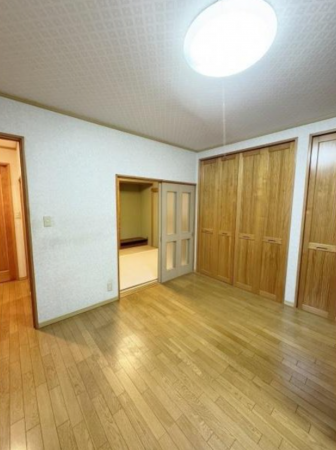 岸和田市下野町、中古一戸建ての画像です