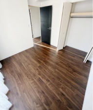 岸和田市港緑町、マンションの画像です