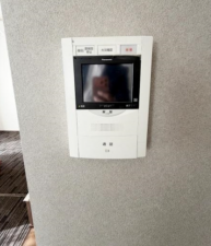 岸和田市港緑町、マンションの画像です