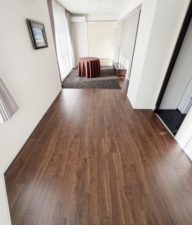 岸和田市港緑町、マンションの画像です