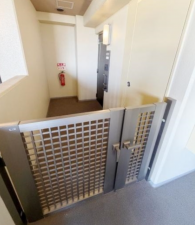 岸和田市港緑町、マンションの画像です