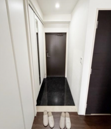 岸和田市港緑町、マンションの画像です