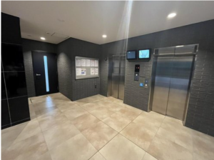 岸和田市沼町、マンションの画像です