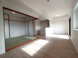 泉佐野市鶴原、マンションの画像です