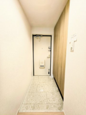 泉佐野市鶴原、マンションの画像です