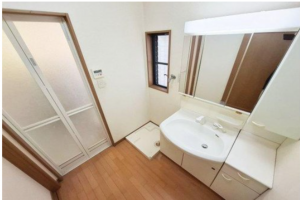 貝塚市窪田、中古一戸建ての画像です