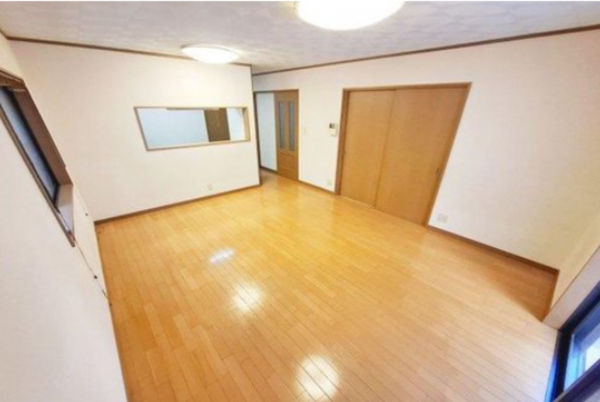 貝塚市窪田、中古一戸建ての画像です