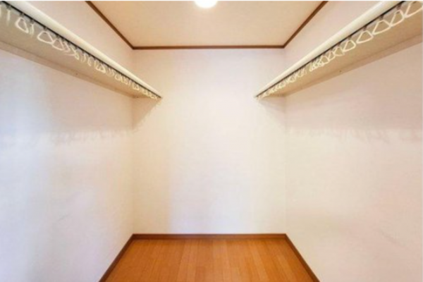 貝塚市窪田、中古一戸建ての画像です