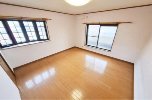 貝塚市窪田、中古一戸建ての画像です