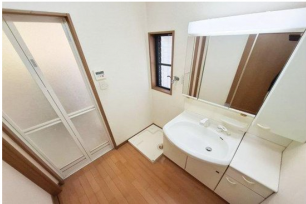 貝塚市窪田、中古一戸建ての画像です