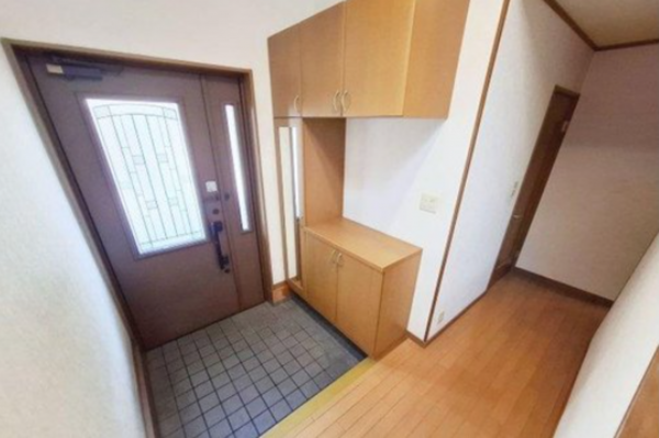 貝塚市窪田、中古一戸建ての画像です