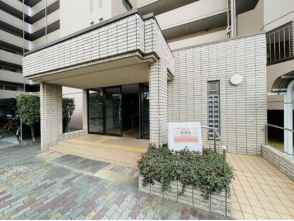 岸和田市上野町東、マンションの画像です