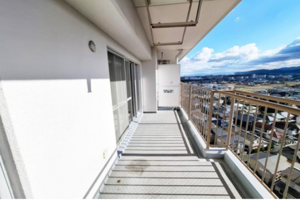 貝塚市地蔵堂、マンションのバルコニー画像です