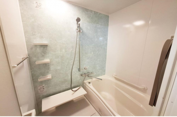 貝塚市地蔵堂、マンションの風呂画像です