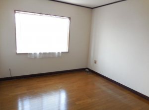 泉佐野市葵町、中古一戸建ての画像です