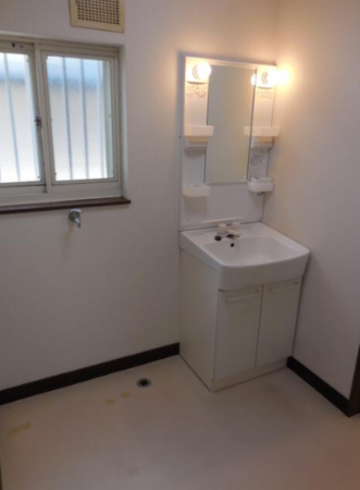 泉佐野市葵町、中古一戸建ての画像です