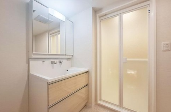 貝塚市海塚、マンションの画像です