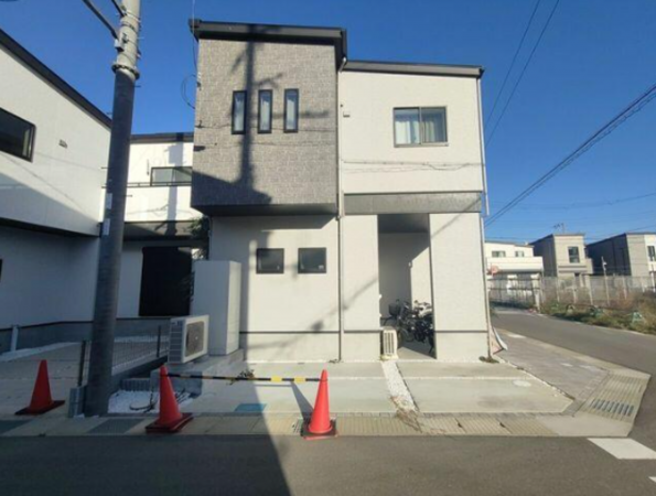 泉佐野市笠松、中古一戸建ての画像です