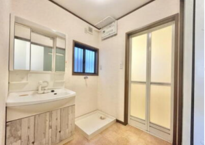 泉佐野市葵町、中古一戸建ての画像です