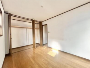 泉佐野市葵町、中古一戸建ての画像です