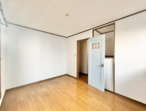 泉佐野市葵町、中古一戸建ての画像です