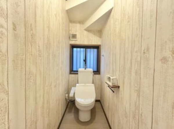 泉佐野市葵町、中古一戸建ての画像です