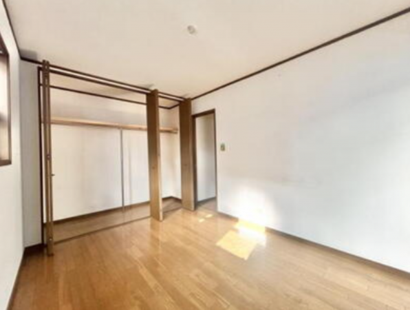 泉佐野市葵町、中古一戸建ての画像です