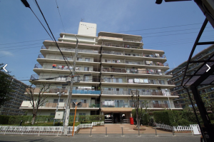 岸和田市下野町、マンションの画像です