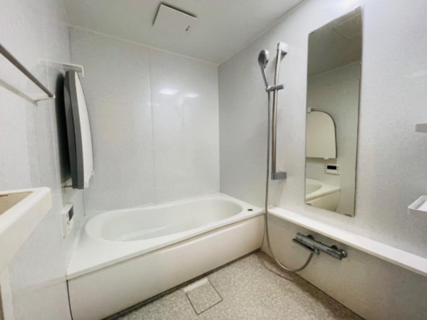 貝塚市福田、マンションの画像です