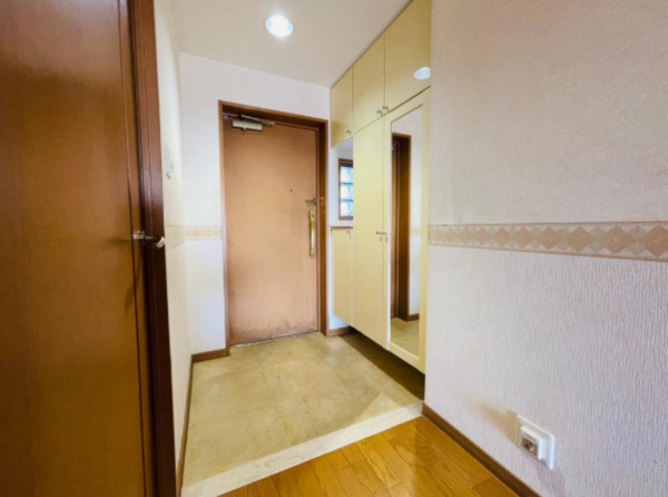 貝塚市福田、マンションの画像です