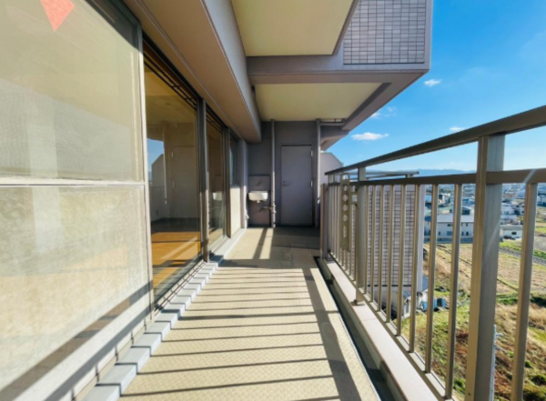 貝塚市福田、マンションの画像です