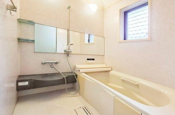 泉佐野市東羽倉崎町、中古一戸建ての画像です