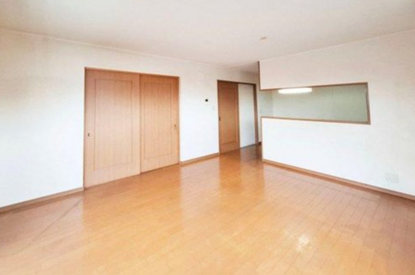 泉佐野市東羽倉崎町、中古一戸建ての画像です