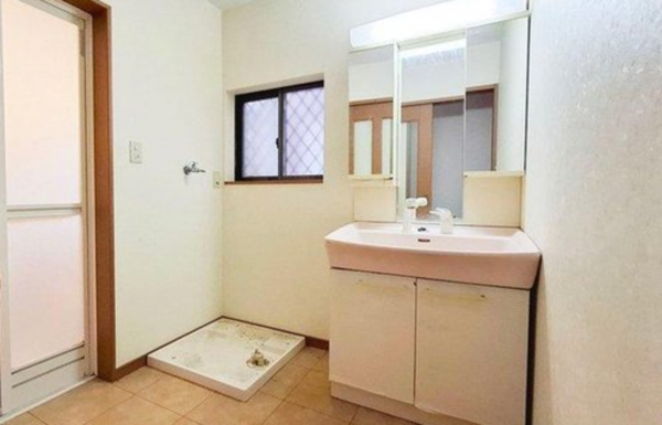 泉佐野市東羽倉崎町、中古一戸建ての画像です