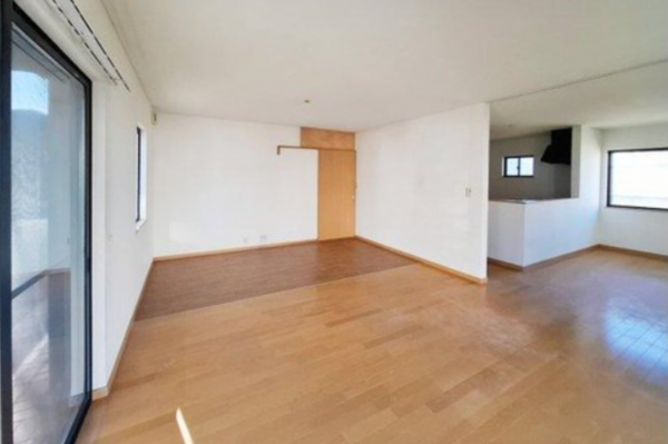 貝塚市小瀬、中古一戸建ての画像です