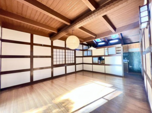 貝塚市石才、中古一戸建ての画像です