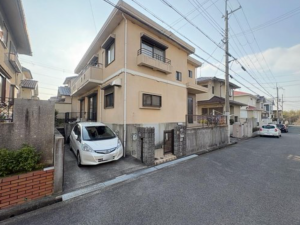 泉南郡熊取町若葉、中古一戸建ての画像です