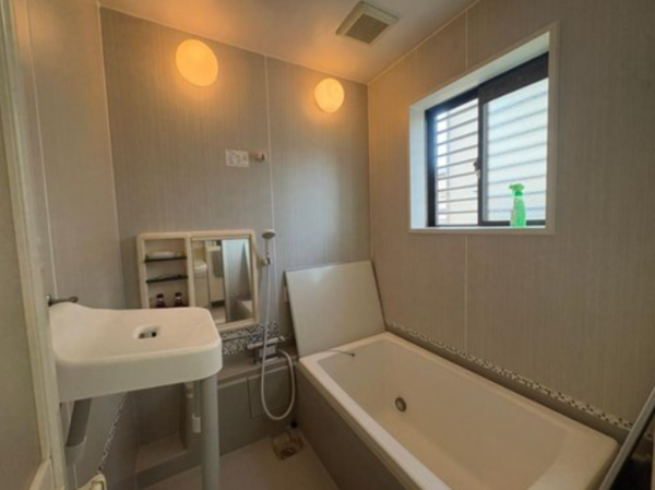 泉南郡熊取町若葉、中古一戸建ての画像です