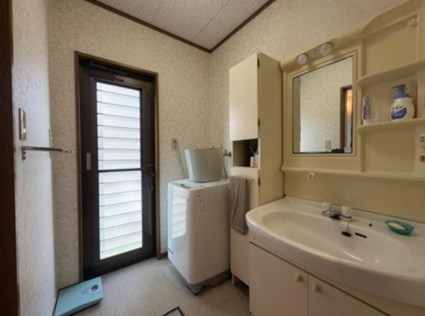 泉南郡熊取町若葉、中古一戸建ての画像です